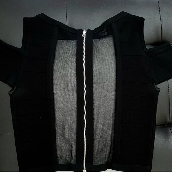 Bebe cold shoulder top - Picture 6 of 6